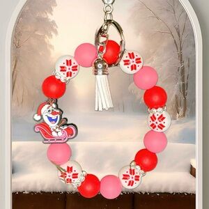 Olaf Festive Wristlet Keychain